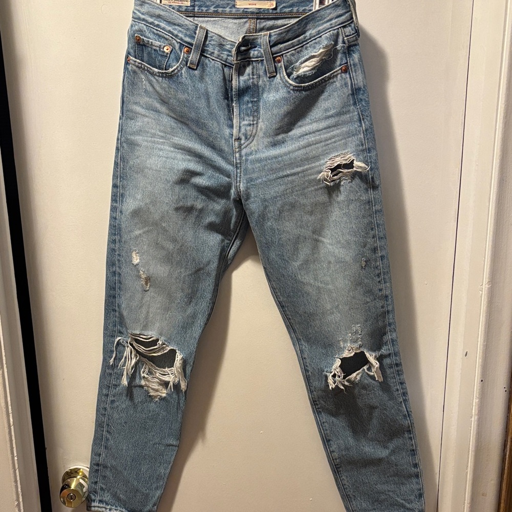 Levi's Premium Light Blue Denim Jeans